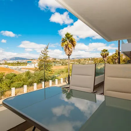 Apartment Contemporary 2 Bedroom In Nueva Andalucia Marbella