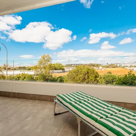 Contemporary 2 Bedroom In Nueva Andalucia Apartment Marbella