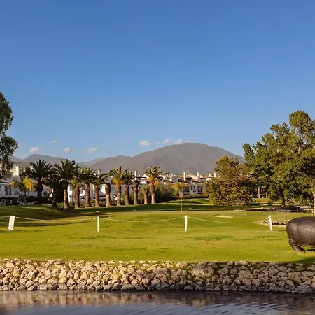 Contemporary 2 Bedroom In Nueva Andalucia * Marbella