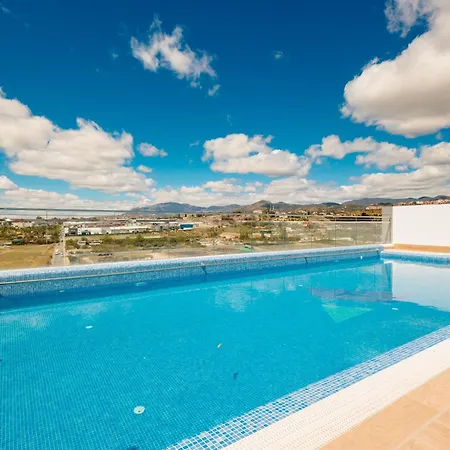 Апартаменты Contemporary 2 Bedroom In Nueva Andalucia *