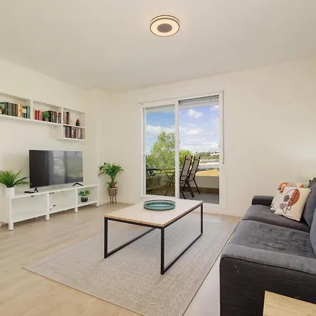 Apartment Contemporary 2 Bedroom In Nueva Andalucia *